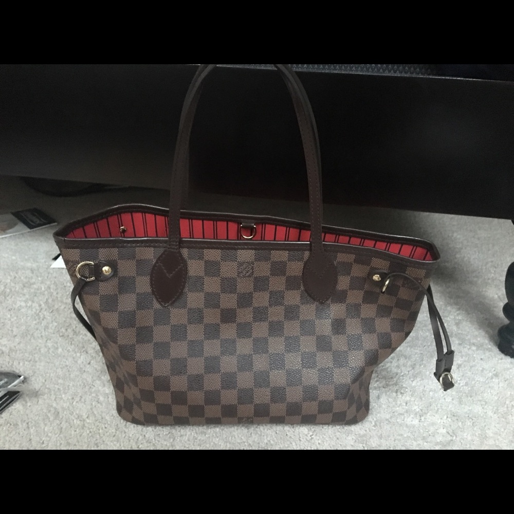 Louis Vuitton neverfull pm